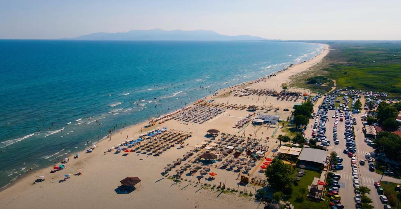 Lefcoast Aura * Paralia Avdhiron